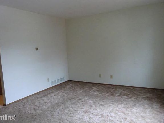 37 Living Room 12-6-11