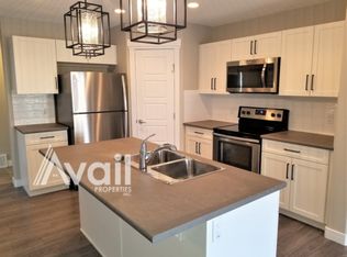 1363 Adamson Dr SW, Edmonton, AB T6W3C1