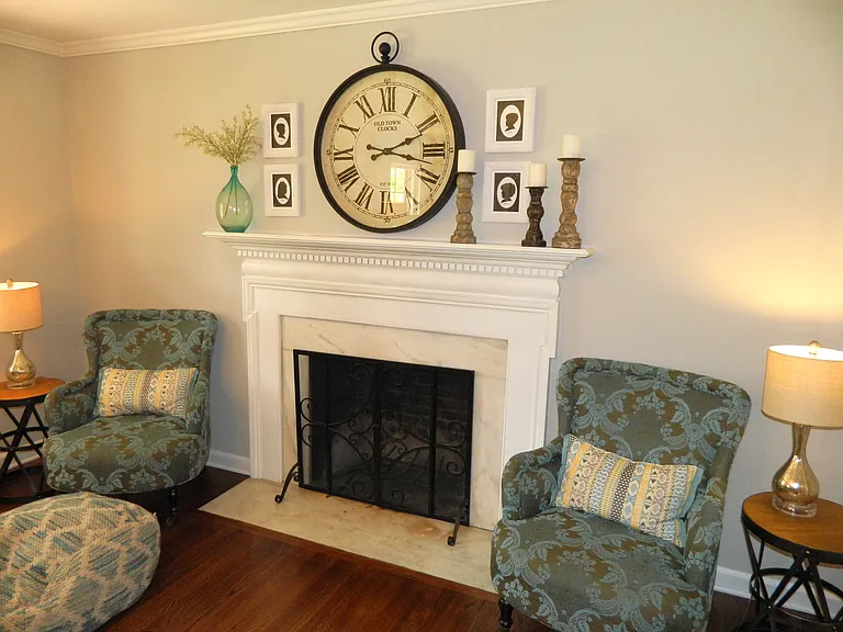 744 McClure Dr — Photo 9