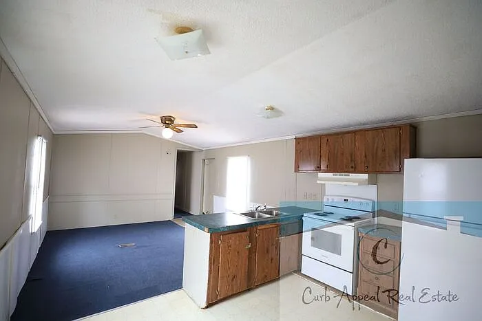 2620 Crawford Dr #19 — Photo 10