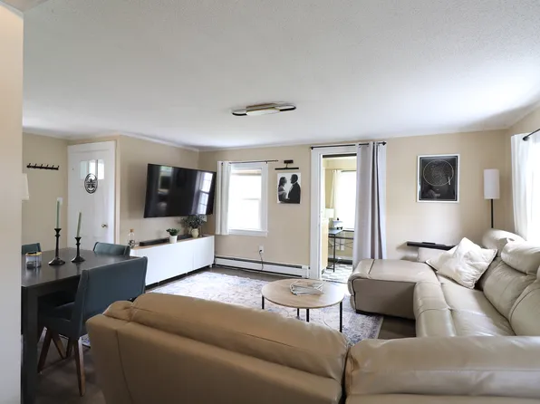 (undisclosed Address), North Smithfield, RI 02896