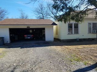 701 SE 4th St, Wagoner, OK 74467