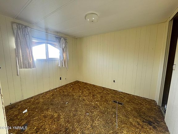 5th image of 55 W Washington Ave Unit 138