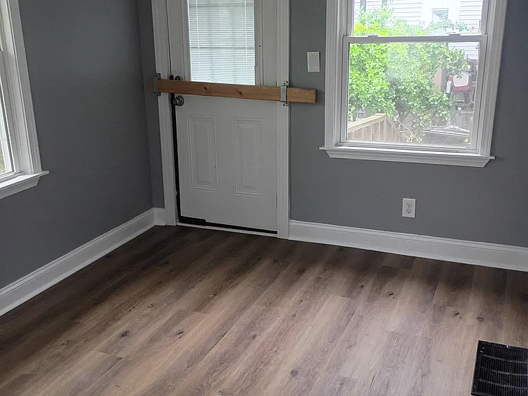 1536 S 30th St — Photo 13