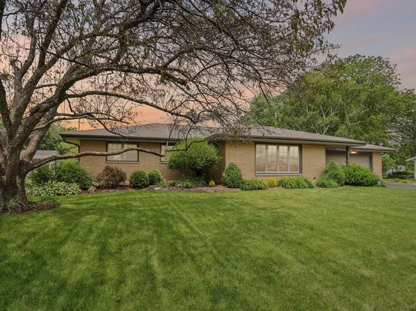 5786 West Silverleaf LANE, Brown Deer, WI 53223