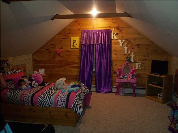 2nd image of 7 Willern St