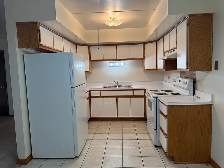 18509 School St #2A — Photo 2