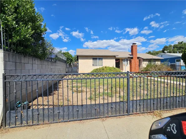 141 E Magnolia St, Pomona, CA 91767