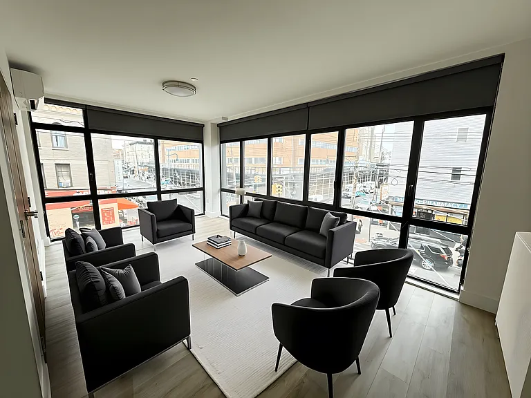 324 Stanhope St #204 — Photo 1