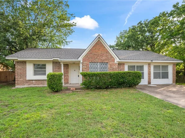 1202 Berkeley St, College Station, TX 77840