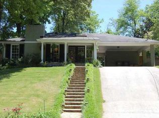 1563 Walthall Ct NW, Atlanta, GA 30318
