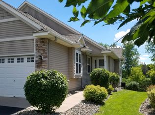 6151 Boulder Ridge Dr, Rockford, MN 55373