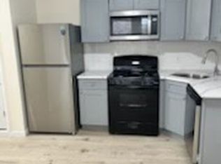 402 Halsted St #2L, East Orange, NJ 07018