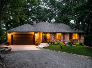 25 October Hill Ln, Branson West, MO 65737