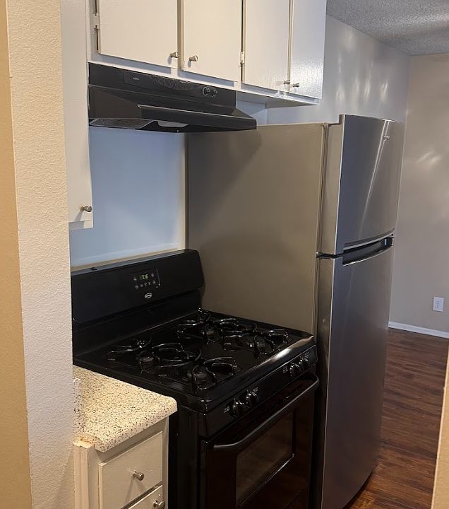 Kitchen (new microwave range will be added)