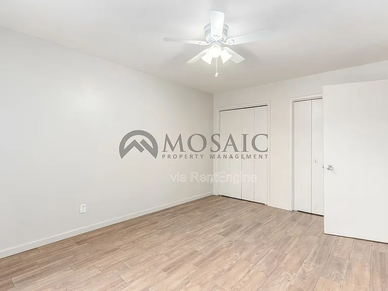 1204 S McClintock Dr #B — Photo 13