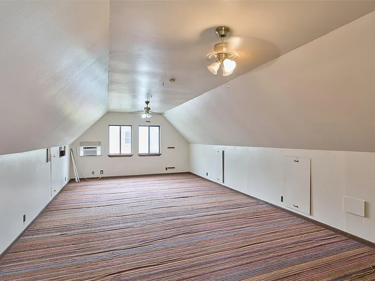 18233 Country Place Dr — Photo 29