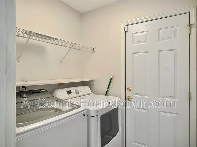 107 Broken Branch Dr — Photo 13
