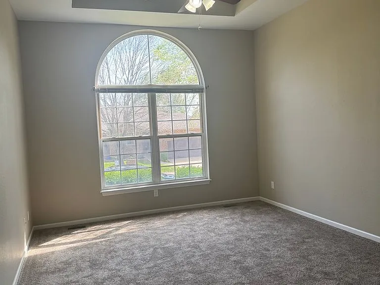 1275-1277 W Bridgewood Pl — Photo 6