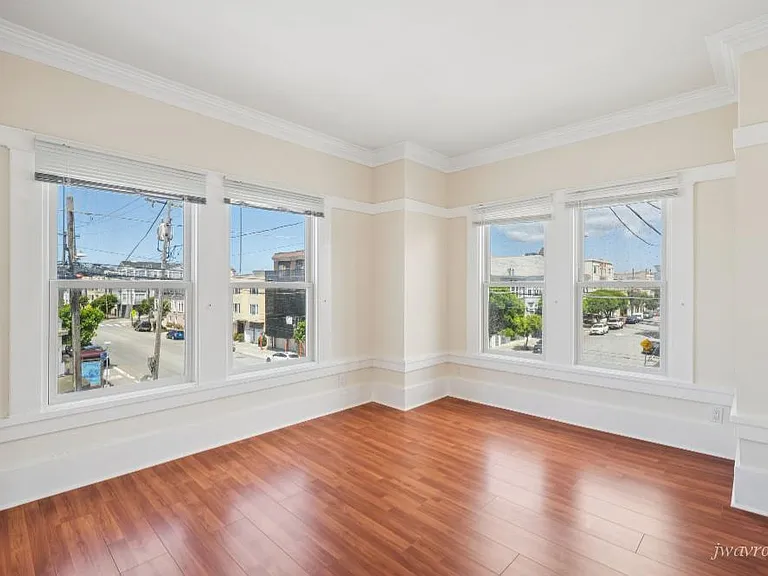 5657 California St #3 — Photo 13