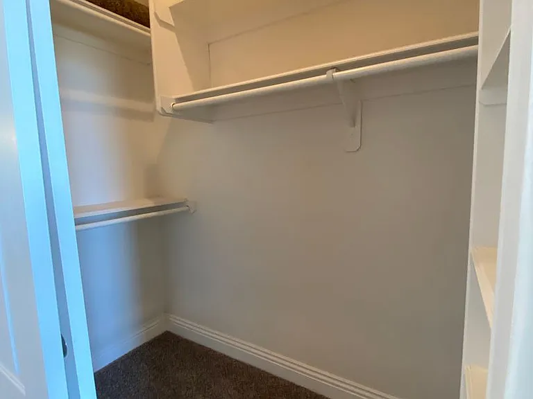 3611 Oakleaf Ave — Photo 53