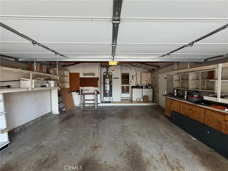 6621 Whitman Ave — Photo 23