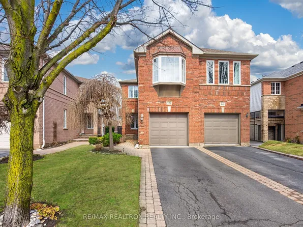 441 Heddle Cres, Newmarket, ON L3X 2J4