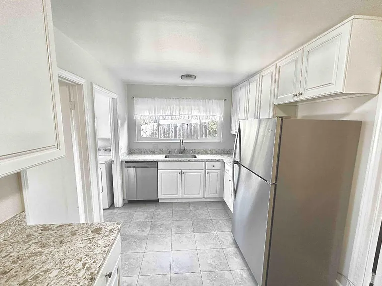 173 W 38th Ave — Photo 9