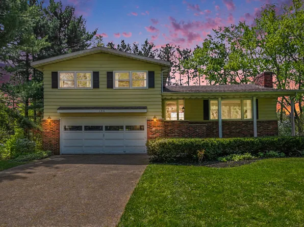 1331 Vineland Path, Saint Joseph, MI 49085