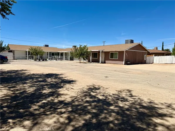 12814 Kiowa Rd, Apple Valley, CA 92308