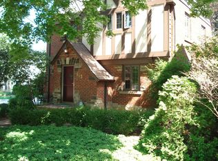 833 Wagar Rd, Rocky River, OH 44116