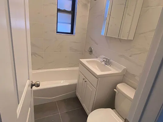 Rented by Contact Realty | media 78