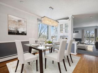 6075 Lincoln Dr APT 305, Edina, MN 55436