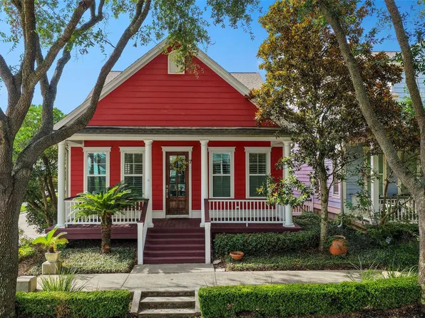 7 Latitude Ln, Galveston, TX 77554