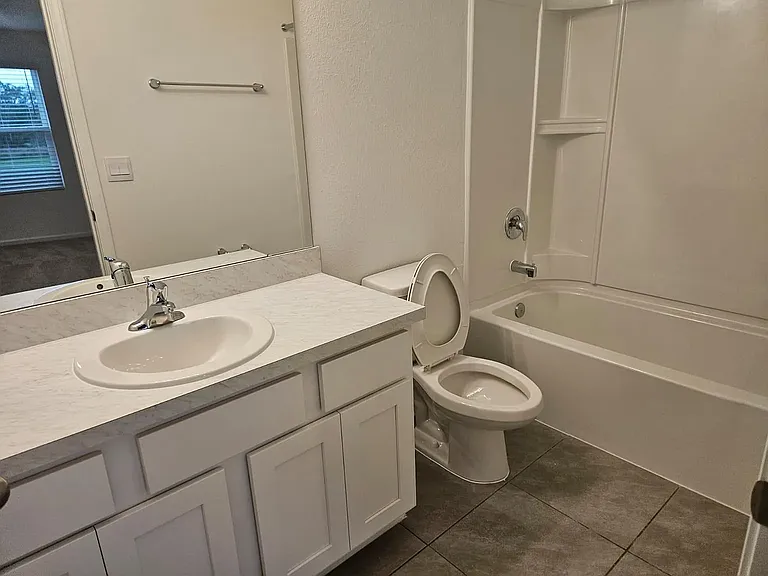4004 Bay Hawk Ct — Photo 13