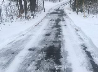 16 Lawrence Rd, Derry, NH 03038