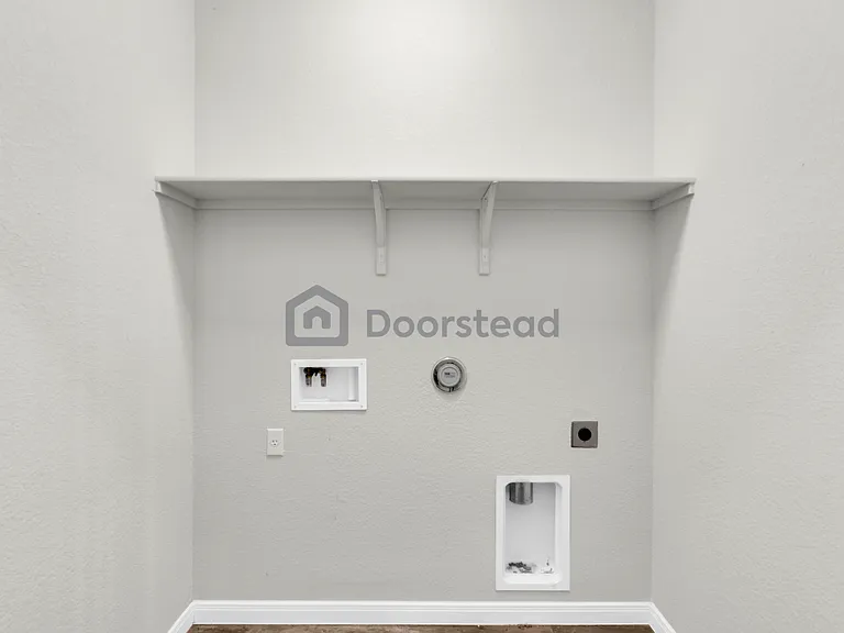 121 Naset Dr — Photo 25