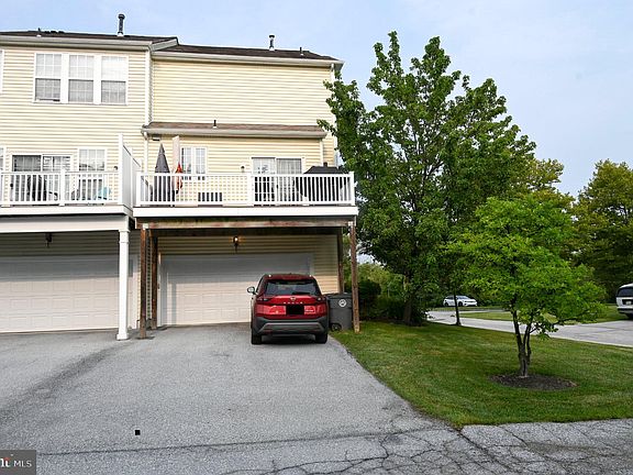 5th image of 1910 Cavalier Ln