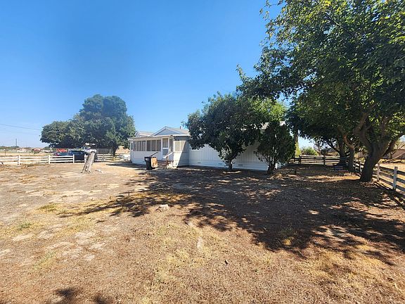 4th image of 24341 W 2nd Ave