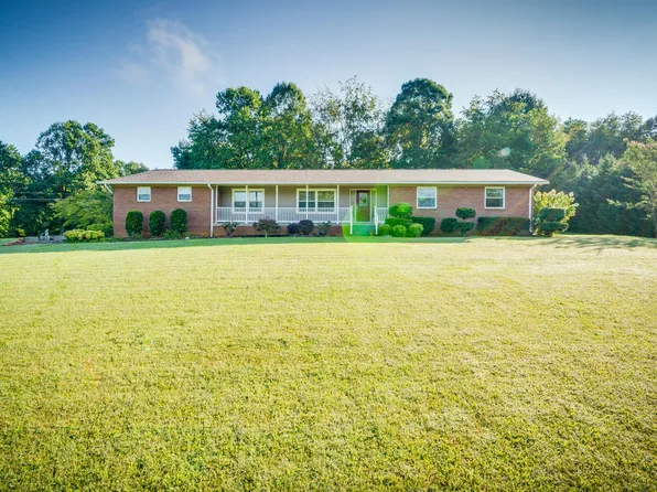 779 Lake Point Dr, Piney Flats, TN 37686
