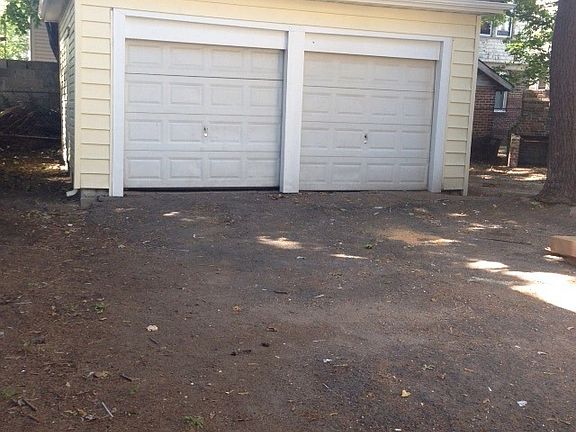 4th image of 28 Eckert Ave