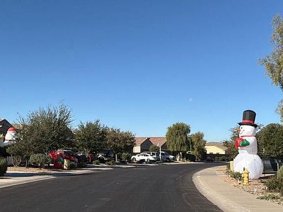 4th image of 36964 W Maddaloni Ave