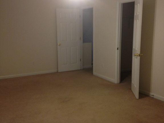 3rd image of 3163 20th St NE #3165