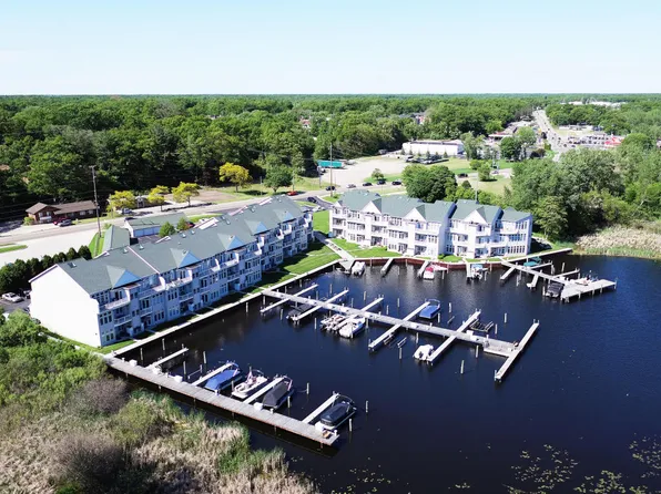 2411 Lake Ave Unit 45, Muskegon, MI 49445