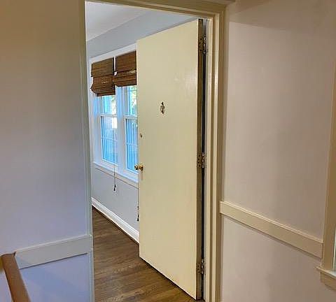4th image of 824 S Arlington Mill Dr #1-304