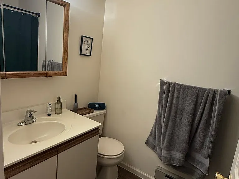 845 Silver Spring Plz — Photo 9