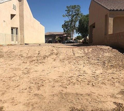 5th image of 1587 Country Club Way