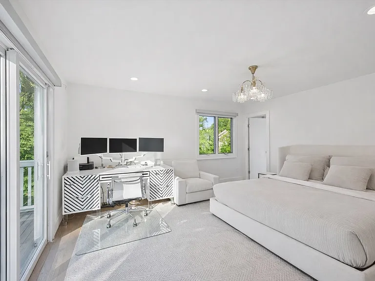 3 Southwood Ln — Photo 10