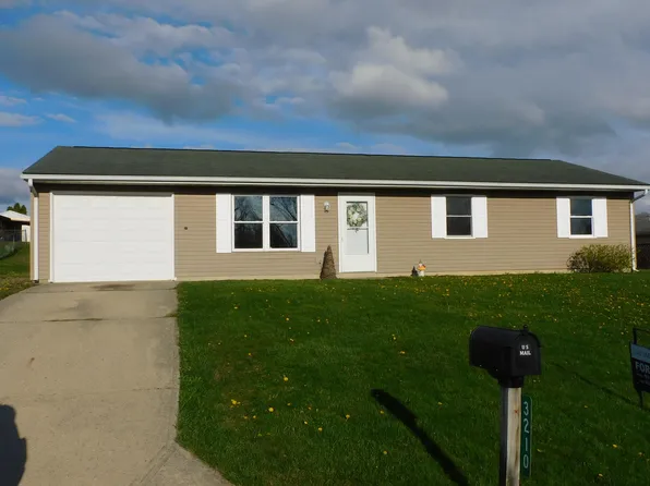 3210 Red Feather Rd, Sidney, OH 45365