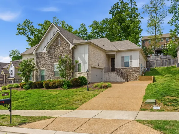 168 Cobbler Cir, Hendersonville, TN 37075
